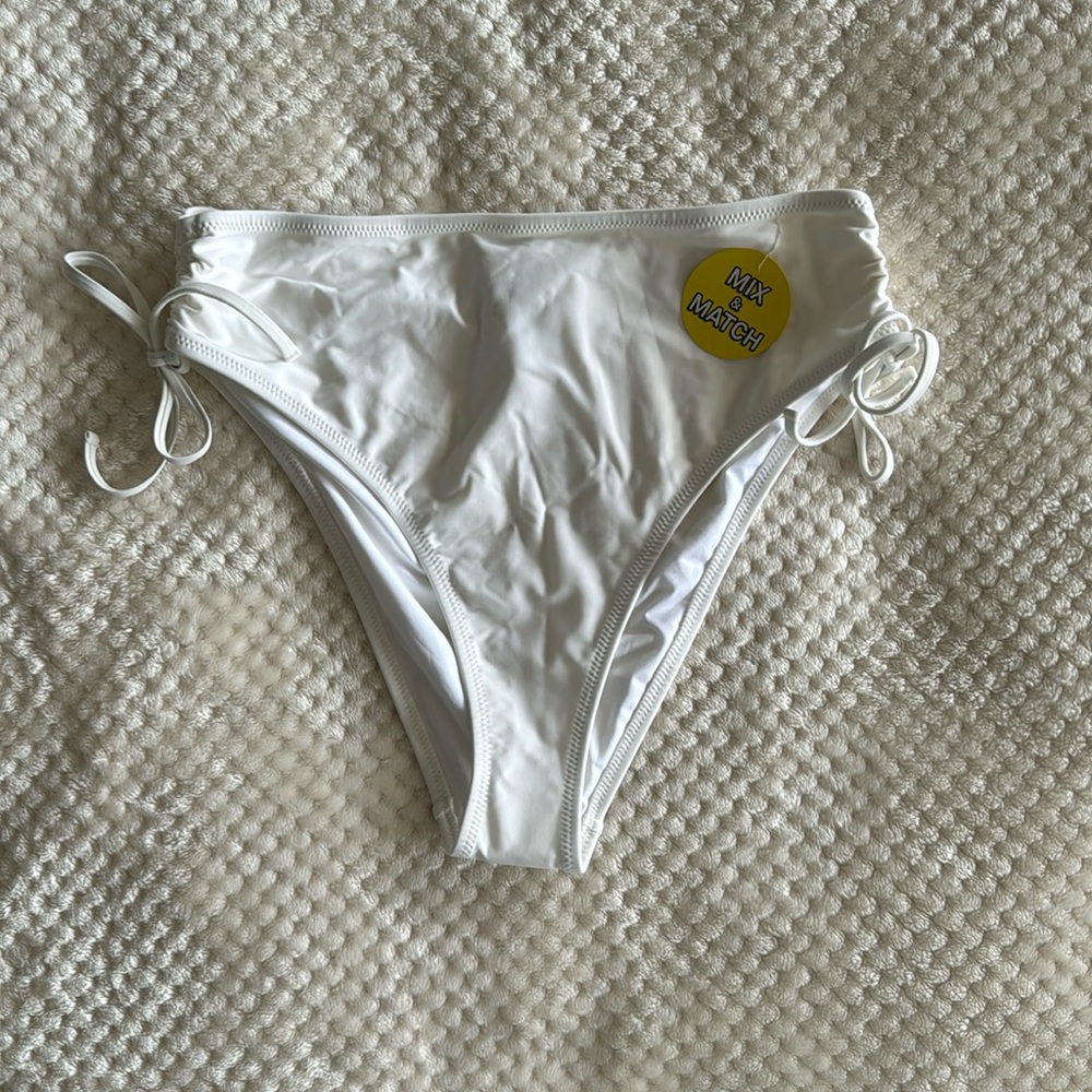 NWT - FOREVER 21 High Waisted Swim Bottom - White - Size XL